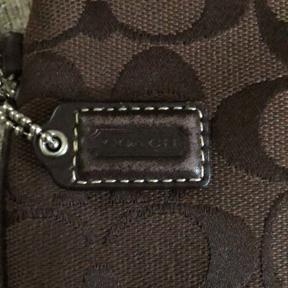 Coach wristlet - Picture 2 of 4